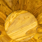 Massive Schalen aus Olivenholz